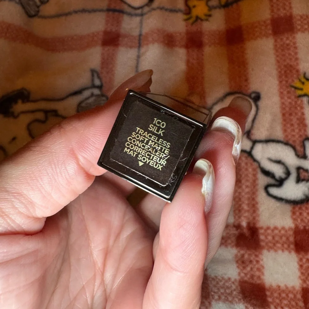 Tom ford concealer stick silk
